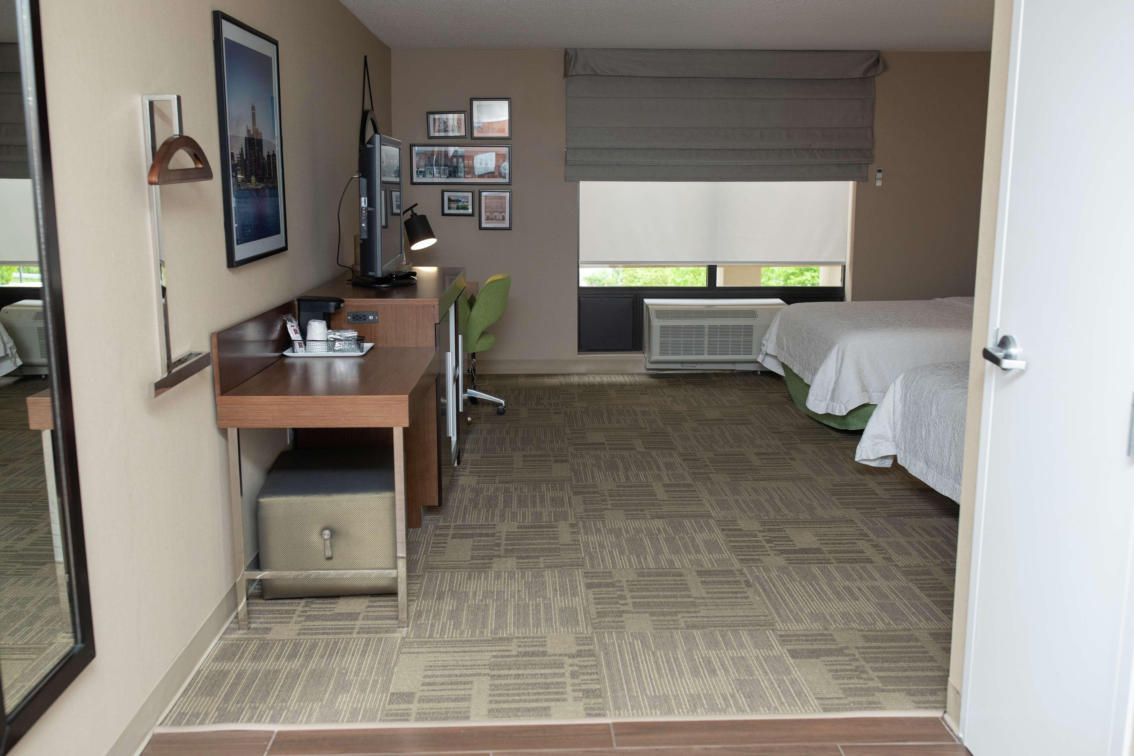 Hampton Inn Commerce/Novi Zewnętrze zdjęcie