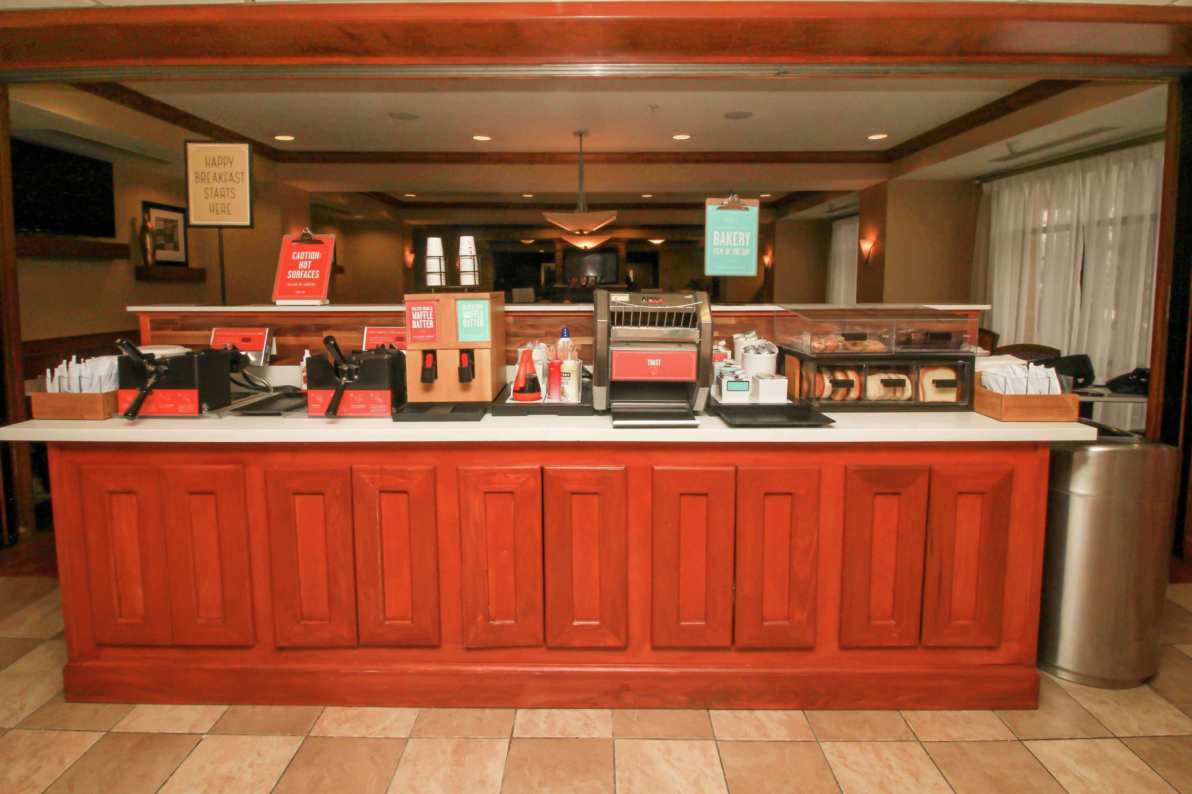 Hampton Inn Commerce/Novi Zewnętrze zdjęcie