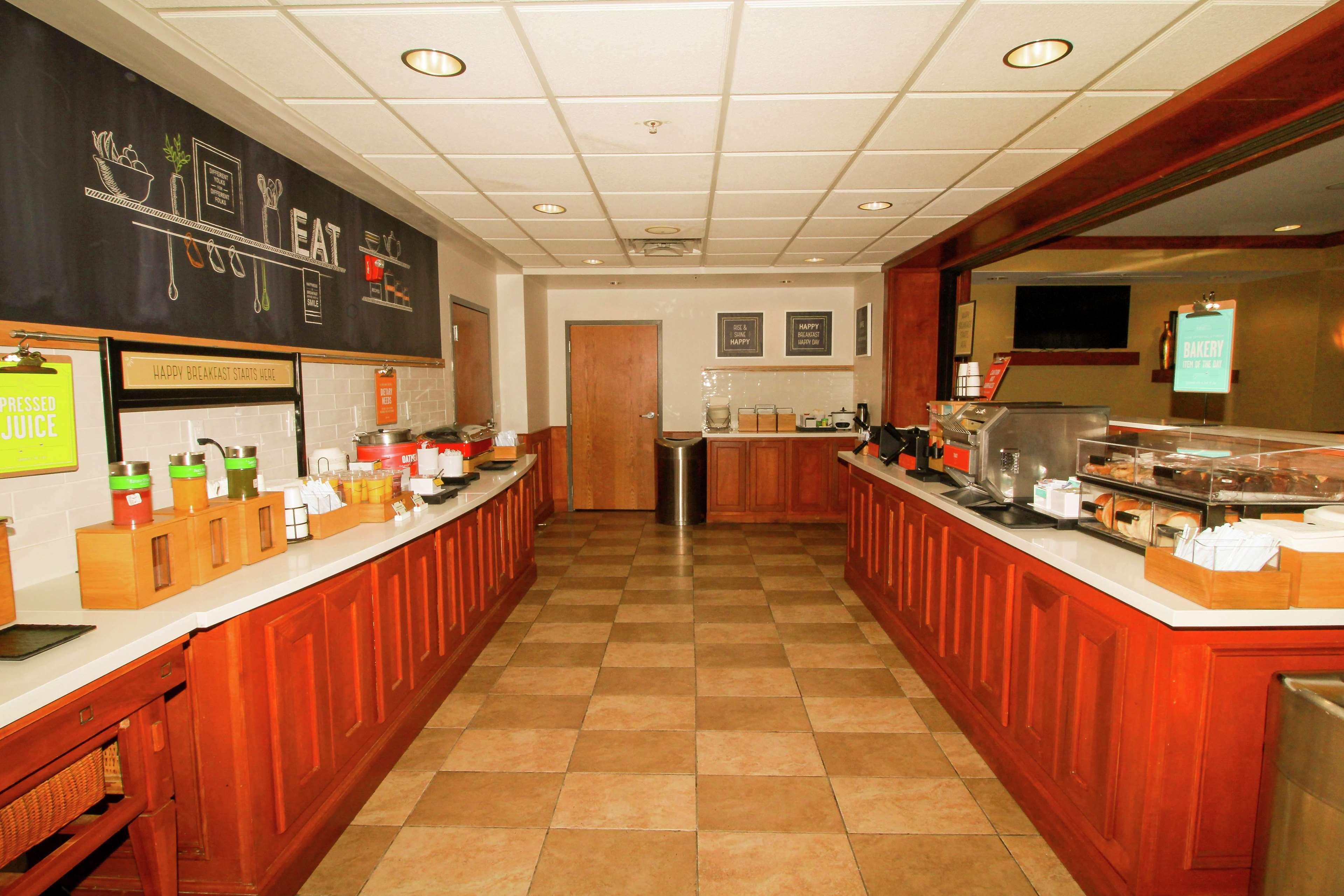 Hampton Inn Commerce/Novi Zewnętrze zdjęcie