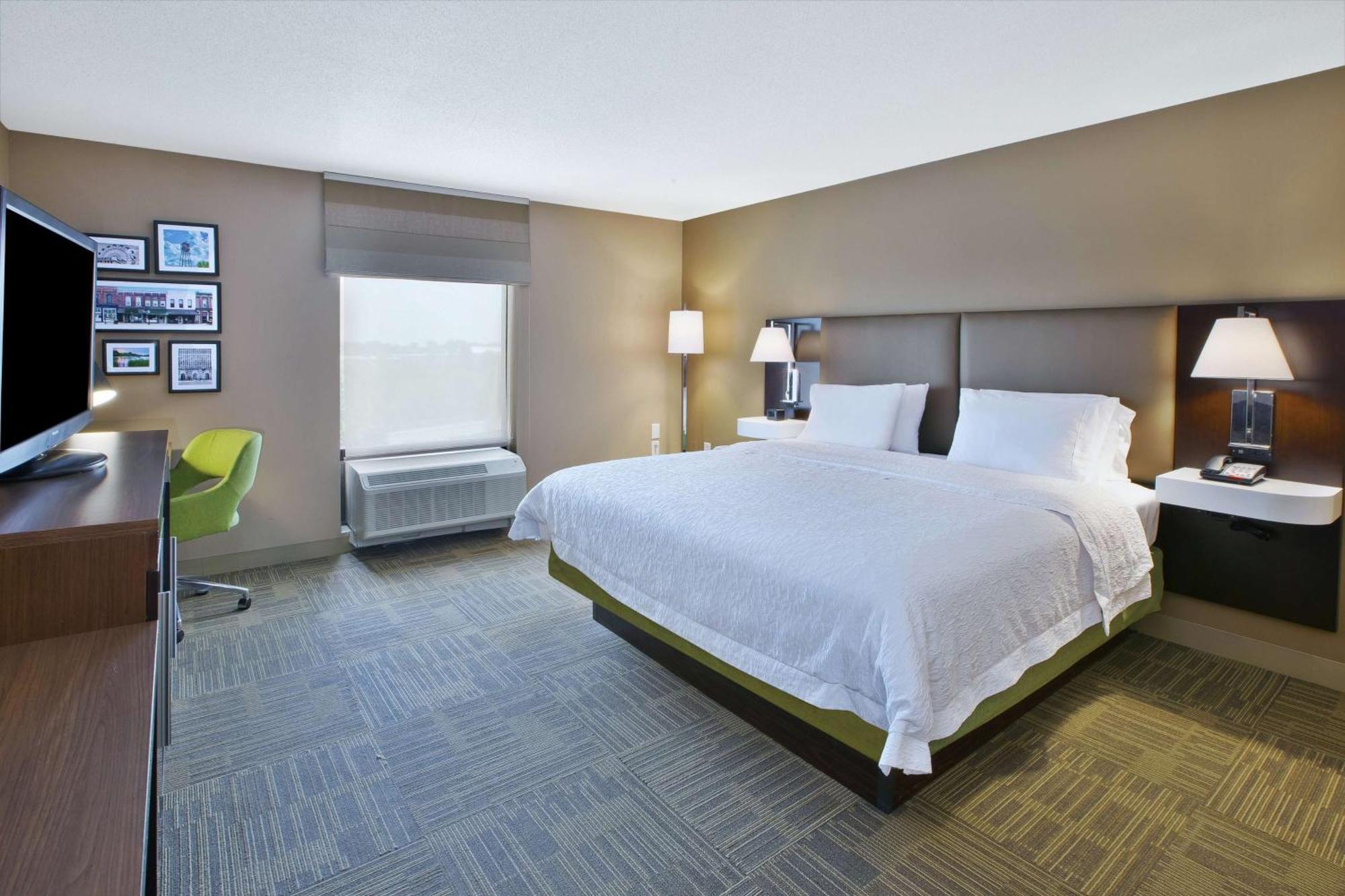 Hampton Inn Commerce/Novi Zewnętrze zdjęcie