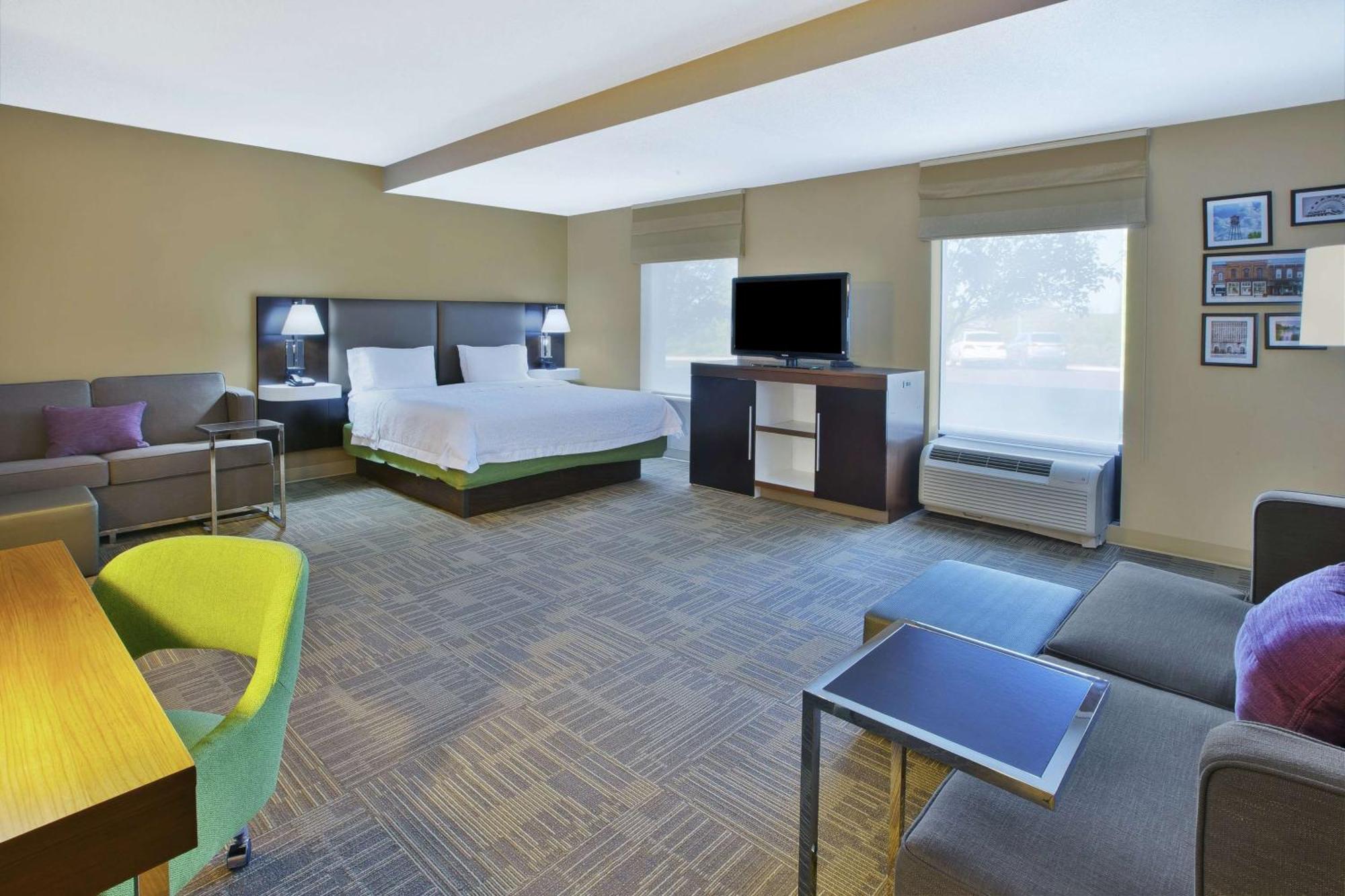 Hampton Inn Commerce/Novi Zewnętrze zdjęcie