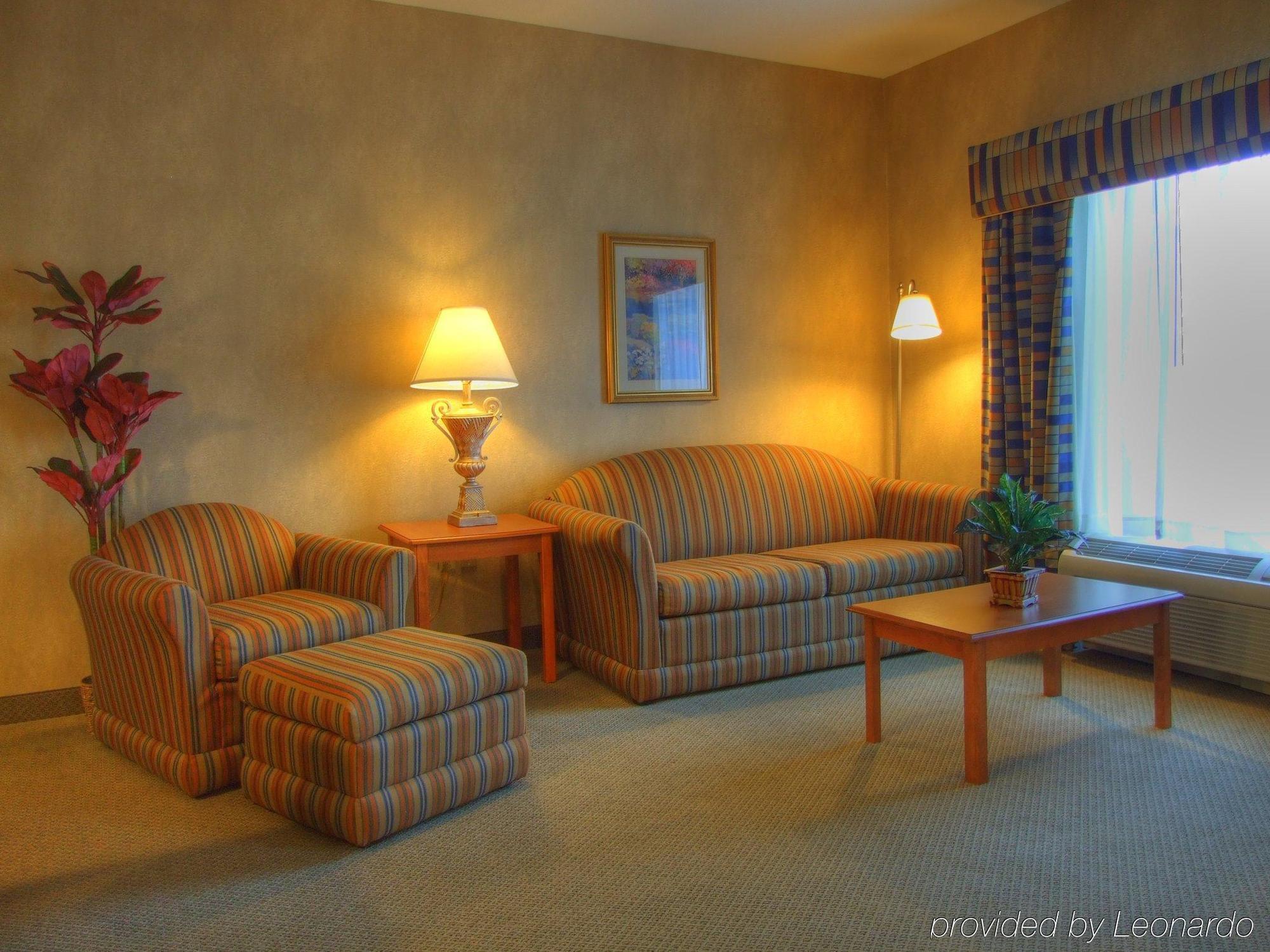 Hampton Inn Commerce/Novi Pokój zdjęcie