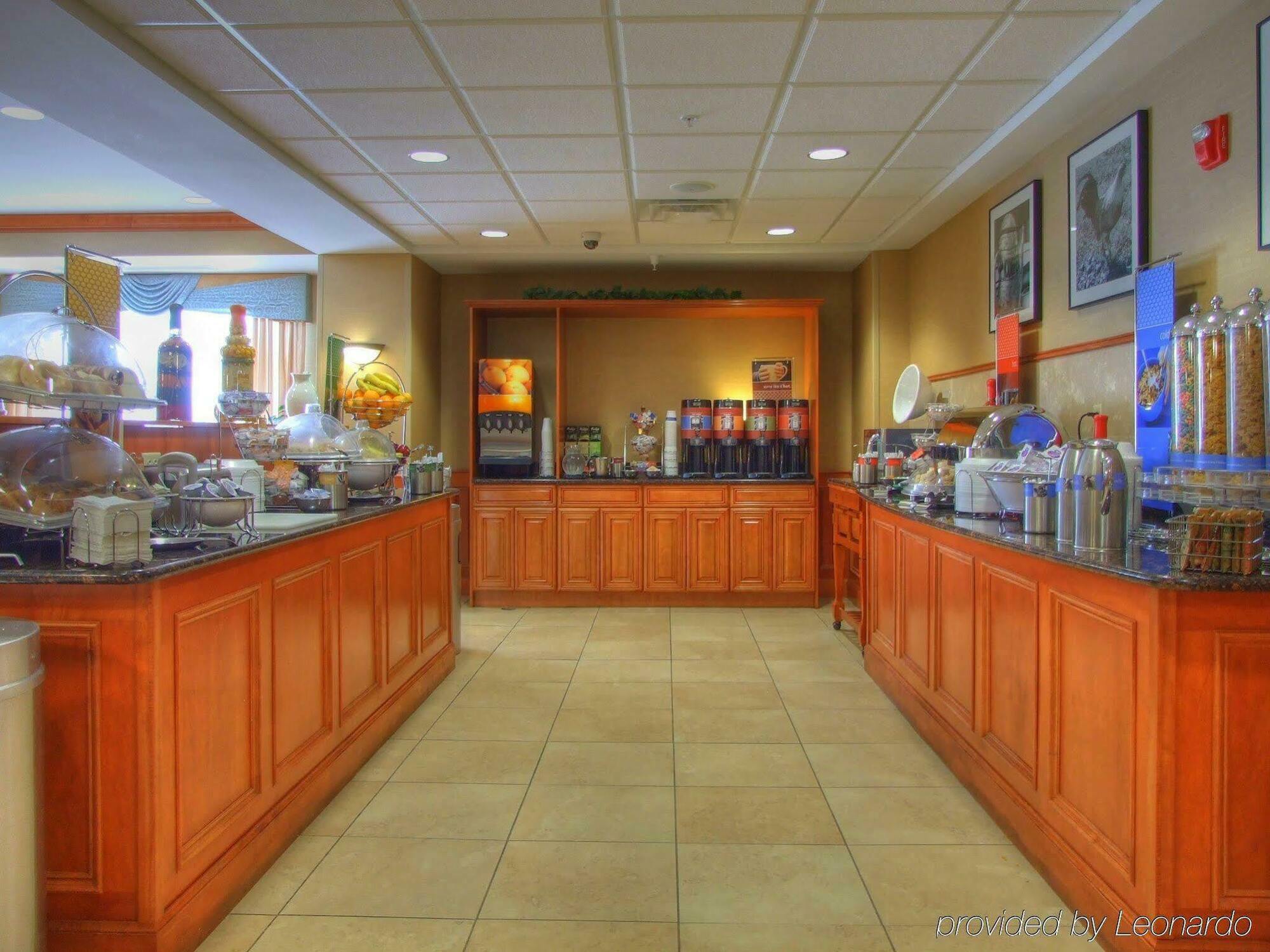 Hampton Inn Commerce/Novi Restauracja zdjęcie
